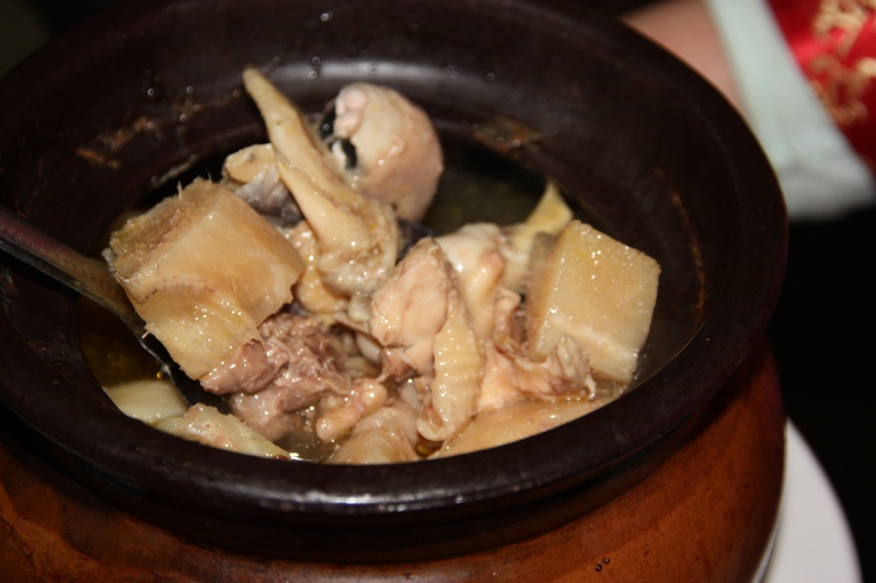 D4葛根土雞煲_副本.jpg