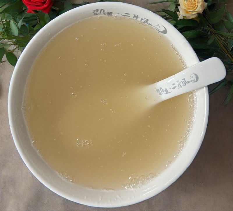 1750146063299223.jpg 沖熟后的野生葛根粉.jpg