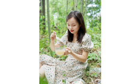 為何99%漂亮女性每天都在喝一杯有機野生葛根粉？